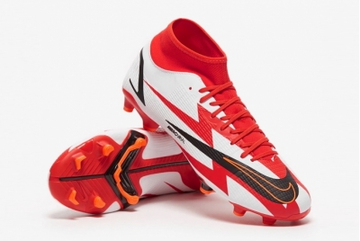 Футбольные бутсы Nike Mercurial Superfly 8 Academy CR7 MG DB2854-600