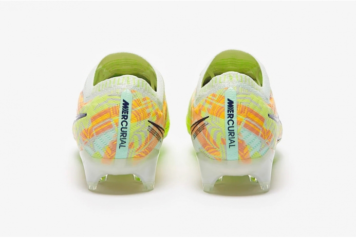 Футбольные бутсы Nike Air Zoom Match Mercurial Vapor 15 Elite SE