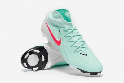 Футбольные бутсы Nike Phantom Luna II Academy MG FD6725-300