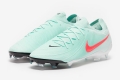 Футбольные бутсы Nike Phantom GX II Pro FG FJ2563-300