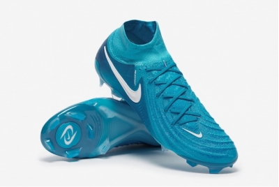 Футбольные бутсы Nike Phantom Luna II Elite FG FJ2572-400