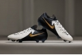 Детские футбольные бутсы Nike Phantom GX II Elite FG Junior FJ2559-100