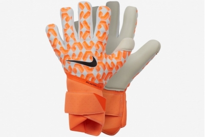 Вратарские перчатки Nike Phantom Elite GK FJ5964-100