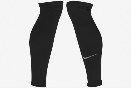 Футбольные гетры Nike Strike Sleeve DH6621-010