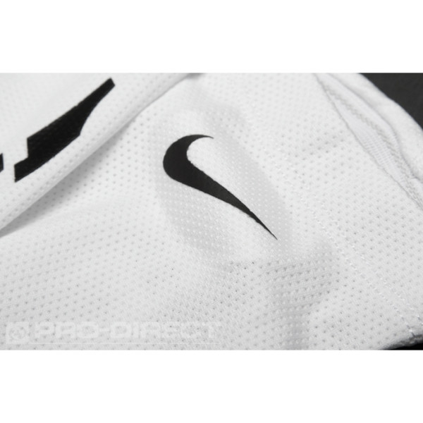 Панчохи для щитків Nike Guard Lock Elite Sleeves White SE0173-103