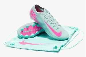 Детские футбольные бутсы Nike Air Zoom Mercurial Vapor 16 Elite AG-Pro Junior FQ8693-301