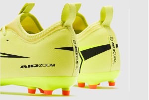 Детские футбольные бутсы Nike Air Zoom Mercurial Vapor 16 Academy MG Junior FQ8392-300
