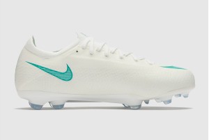Детские футбольные бутсы Nike Mercurial Vapor 17 Pro FG Junior IM6539-101