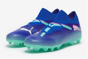 Детские футбольные бутсы Puma Future 7 Pro MG Junior 107944-01