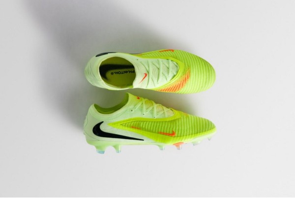 Футбольные бутсы Nike Phantom 6 Elite FG HJ2146-801