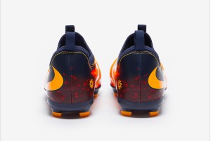 Дитячі футбольні бутси Nike Phantom 6 Academy x Haalland MG Junior HQ2032-800
