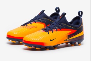 Дитячі футбольні бутси Nike Phantom 6 Academy x Haalland MG Junior HQ2032-800