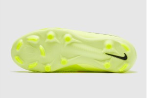 Детские футбольные бутсы Nike Phantom 6 Academy High MG Junior HQ2042-800