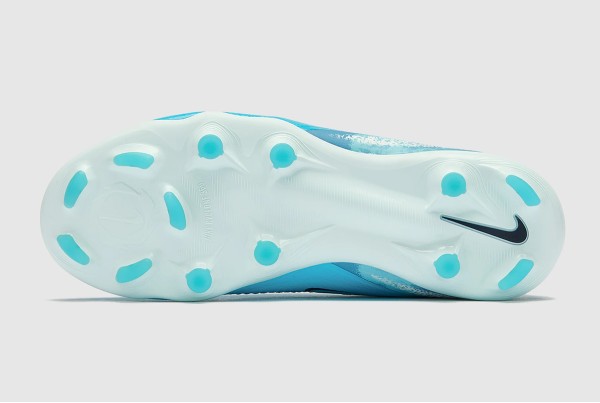 Детские футбольные бутсы Nike Phantom 6 Pro Low x Haaland MG Junior HQ2047-401