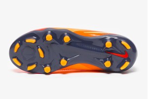 Детские футбольные бутсы Nike Phantom 6 Pro Low x Haaland MG Junior HQ2047-800