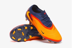 Детские футбольные бутсы Nike Phantom 6 Pro Low x Haaland MG Junior HQ2047-800