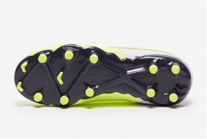 Детские футбольные бутсы Nike Phantom GX Academy DF MG Junior DD9546-705
