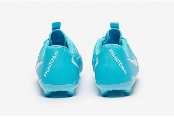 Дитячі футбольні бутси Nike Phantom GX II Academy MG Junior FD6722-400