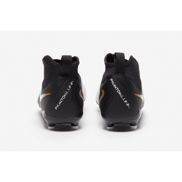 Детские футбольные бутсы Nike Phantom Luna II Academy MG Junior FJ2603-100