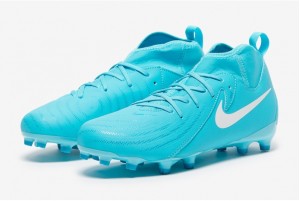 Детские футбольные бутсы Nike Phantom Luna II Academy MG Junior FJ2603-400
