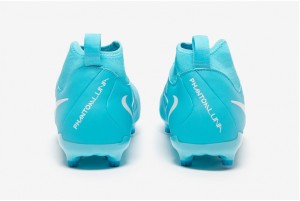 Детские футбольные бутсы Nike Phantom Luna II Academy MG Junior FJ2603-400