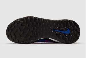 Детские сороконожки Nike Phantom 6 Academy Low TF Junior HQ2038-446