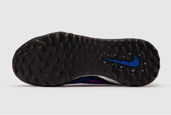 Детские сороконожки Nike Phantom 6 Academy Low TF Junior HQ2038-446