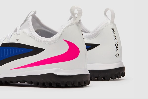 Детские сороконожки Nike Phantom 6 Academy Low TF Junior HQ2038-446