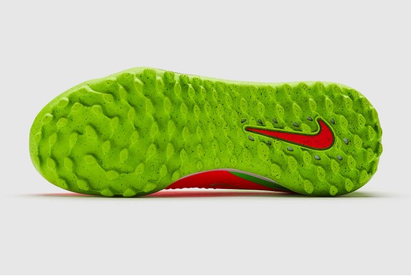 Дитячі сороконіжки Nike Phantom 6 Academy Low x Haaland TF Junior HQ2040-603