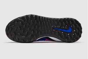 Детские сороконожки Nike Phantom 6 Academy High TF Junior HQ2049-446