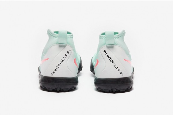 Дитячі сороконіжки Nike Phantom Luna II Academy TF Junior FJ2610-300