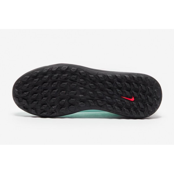 Детские сороконожки Nike Phantom Luna II Club TF Junior FJ2607-300