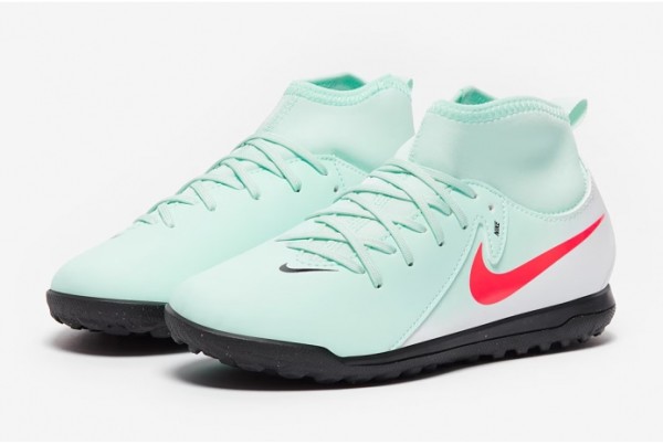 Дитячі сороконіжки Nike Phantom Luna II Club TF Junior FJ2607-300