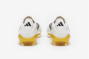 Футбольные бутсы Adidas Copa Pure III Elite FG (КОЖА) JH6303