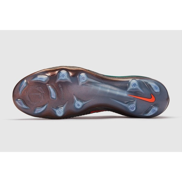Футбольні бутси Nike Phantom 6 Elite LV8 FG IF4097-288