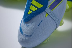 Футбольные бутсы Adidas Predator Elite Tongue FG JS0378