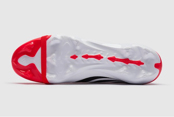Футбольные бутсы Adidas Predator League Tongue FG JS0422