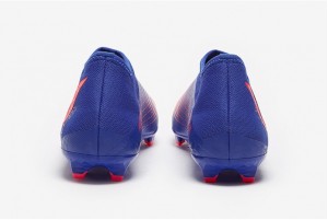 Футбольные бутсы Adidas Predator Edge.3 Laceless FG GW2278