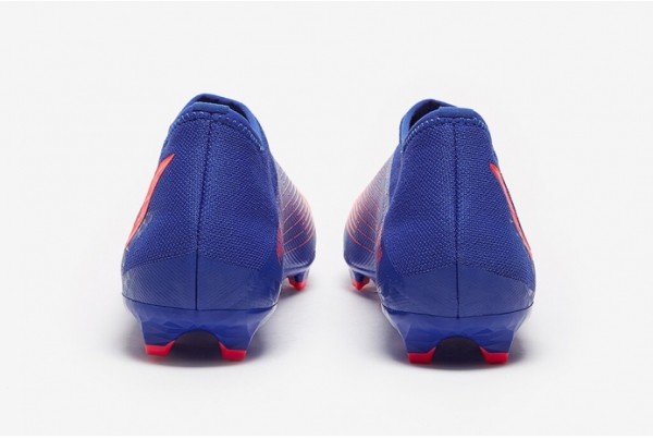 Футбольные бутсы Adidas Predator Edge.3 Laceless FG GW2278