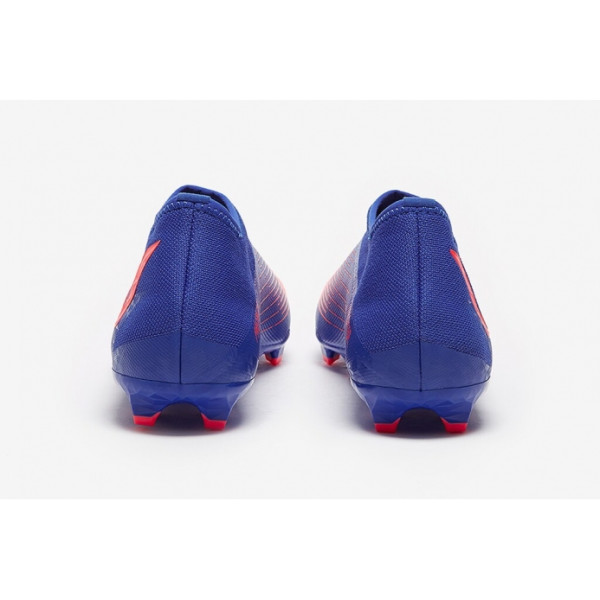 Футбольные бутсы Adidas Predator Edge.3 Laceless FG GW2278