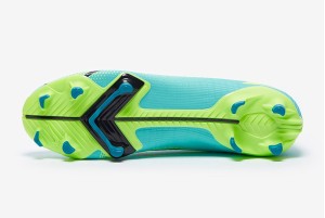 Футбольные бутсы Nike Mercurial Vapor 14 Academy MG CU5691-403