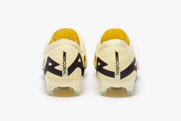 Футбольные бутсы Nike Air Zoom Mercurial Vapor 15 Elite FG DJ4978-700