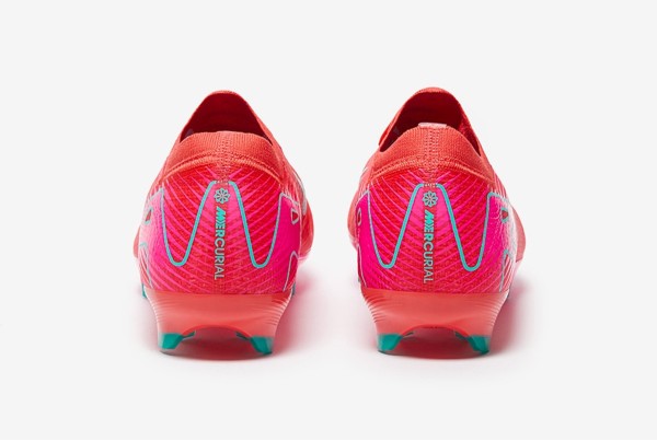 Футбольные бутсы Nike Air Zoom Mercurial Vapor 16 Pro FG FQ8685-800