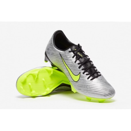 Футбольные бутсы Nike Air Zoom Mercurial Vapor 15 Academy XXV MG FB8399-060
