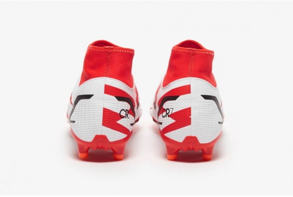 Футбольные бутсы Nike Mercurial Superfly 8 Academy CR7 MG DB2854-600