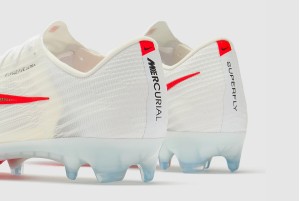 Футбольные бутсы Nike Air Zoom Mercurial Superfly 11 Elite FG IF8507-101
