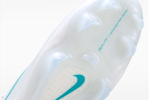 Футбольные бутсы Nike Mercurial Vapor 17 Elite FG IF8508-102