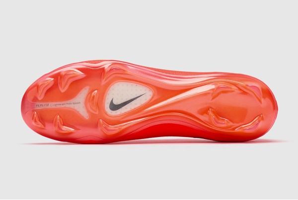 Футбольные бутсы Nike Mercurial Vapor 17 Elite FG IF8508-600