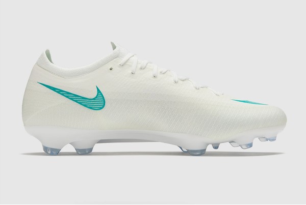 Футбольные бутсы Nike Mercurial Vapor 17 Pro FG IF8512-102