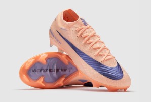 Футбольные бутсы Nike Air Zoom Mercurial Vapor 16 Elite FG IO8214-850